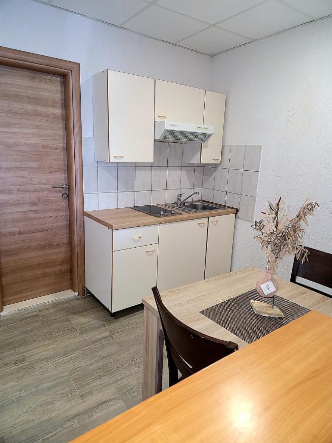 Apartments Ana Lastovo Экстерьер фото